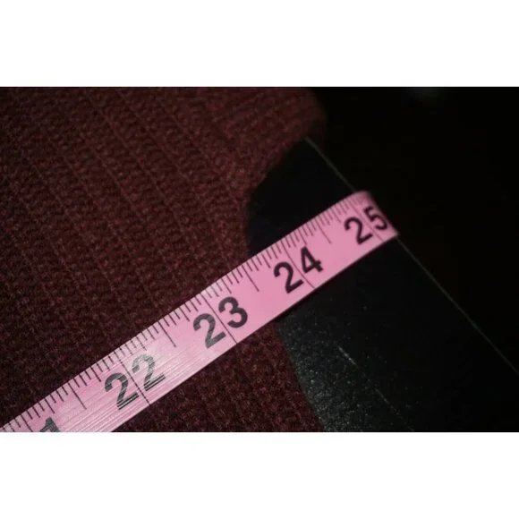 Vince Burgundy Wine Ribbed Cashmere Sweater Medium $465 - Picture 6 of 7